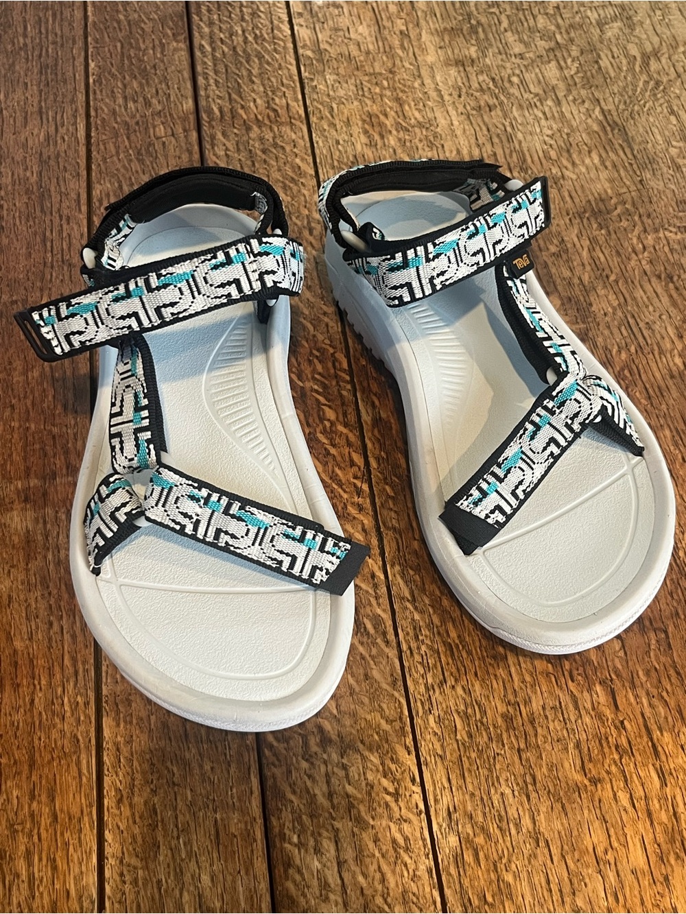 Teva Hurricane XLT2 Nouveau Glacier Grey sport sandals outdoor hiking watersport